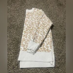 Aerie leopard oversized sweatshirt